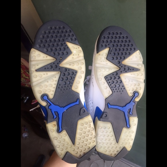 Air Jordan 6's - Picture 4 of 7